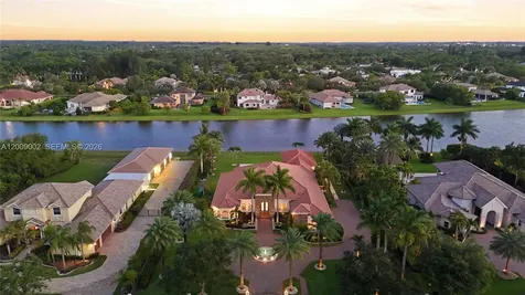 14370 Jockey Circle N Davie FL 33330