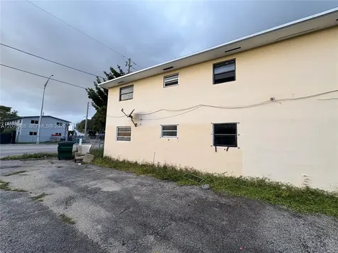 1198 NW 61st Street Miami FL 33127
