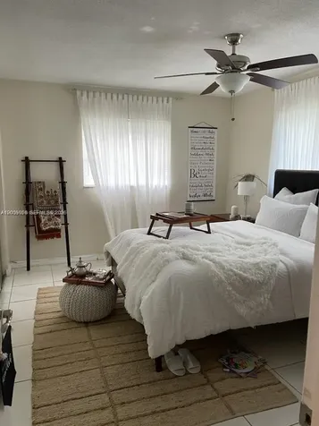 4163 SW 67th Avenue Davie FL 33314