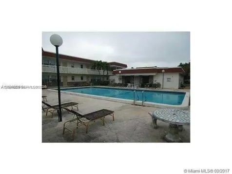 4163 SW 67th Avenue Davie FL 33314