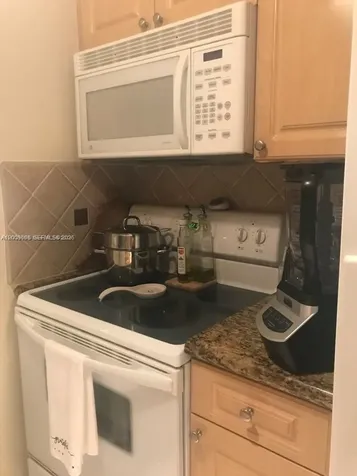 4163 SW 67th Avenue Davie FL 33314