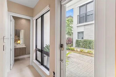 8249 NW 46th Street Doral FL 33166