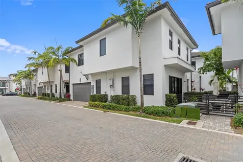 8249 NW 46th Street Doral FL 33166