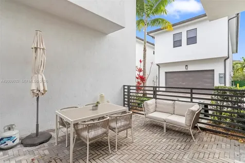8249 NW 46th Street Doral FL 33166