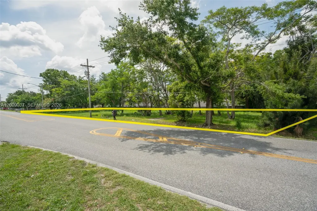 5574 Old Cheney Highway Orlando FL 32807