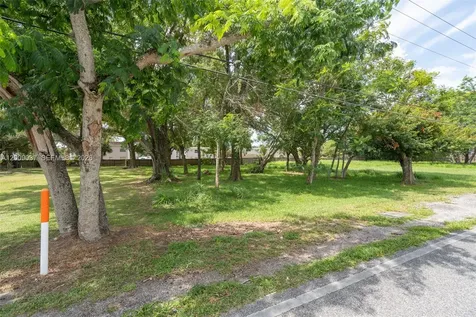 5574 Old Cheney Highway Orlando FL 32807