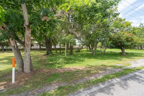 5574 Old Cheney Highway Orlando FL 32807