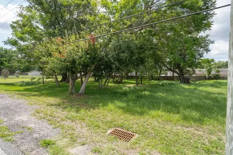 5574 Old Cheney Highway Orlando FL 32807