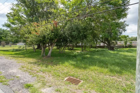 5574 Old Cheney Highway Orlando FL 32807
