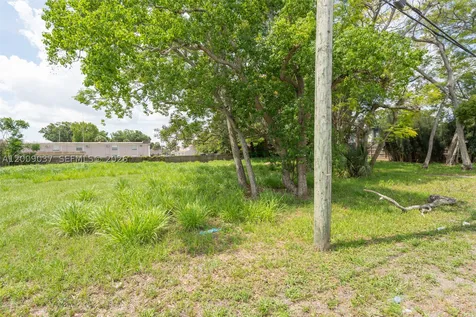 5574 Old Cheney Highway Orlando FL 32807