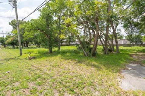 5574 Old Cheney Highway Orlando FL 32807