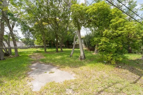 5574 Old Cheney Highway Orlando FL 32807
