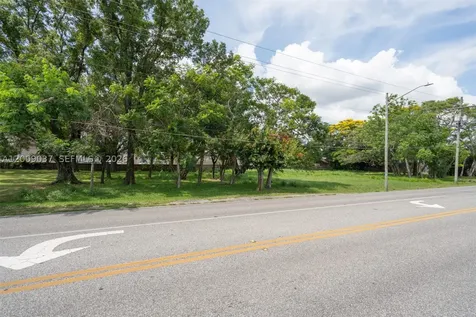 5574 Old Cheney Highway Orlando FL 32807