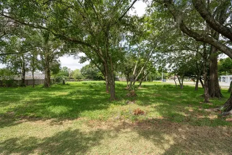 5574 Old Cheney Highway Orlando FL 32807