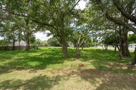 5574 Old Cheney Highway Orlando FL 32807