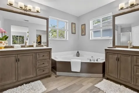 1311 Croton Court Weston FL 33327