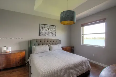 22472 SW 89th Path Cutler Bay FL 33190