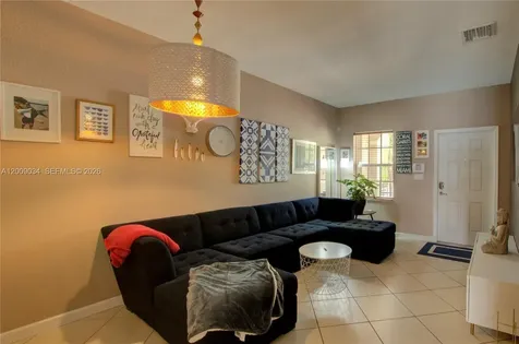 22472 SW 89th Path Cutler Bay FL 33190