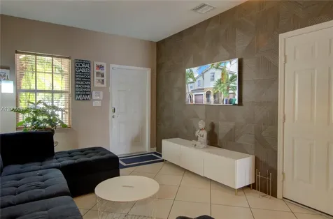 22472 SW 89th Path Cutler Bay FL 33190
