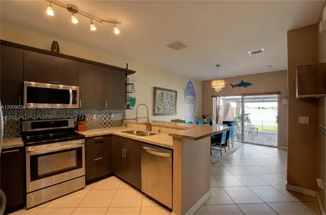 22472 SW 89th Path Cutler Bay FL 33190