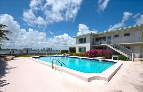 2250 Bay Drive Miami Beach FL 33141