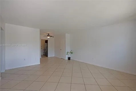 2250 Bay Drive Miami Beach FL 33141