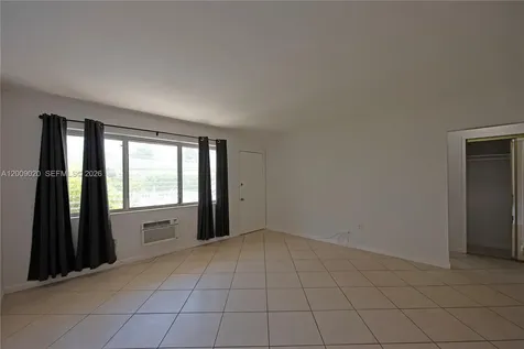 2250 Bay Drive Miami Beach FL 33141