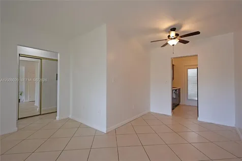 2250 Bay Drive Miami Beach FL 33141