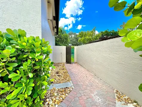 280 SW 167th Avenue Pembroke Pines FL 33027