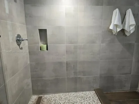 1219 Meridian Avenue Miami Beach FL 33139