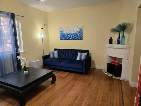 1219 Meridian Avenue Miami Beach FL 33139