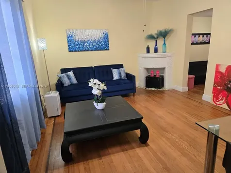 1219 Meridian Avenue Miami Beach FL 33139