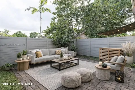 59 SE 3rd Avenue Hallandale Beach FL 33009