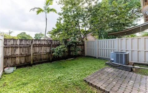 59 SE 3rd Avenue Hallandale Beach FL 33009