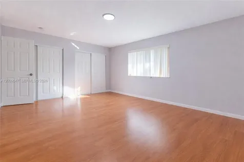 59 SE 3rd Avenue Hallandale Beach FL 33009