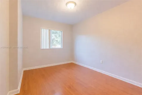 59 SE 3rd Avenue Hallandale Beach FL 33009