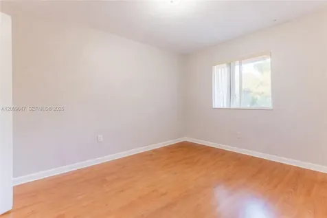 59 SE 3rd Avenue Hallandale Beach FL 33009