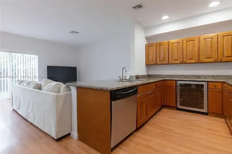 59 SE 3rd Avenue Hallandale Beach FL 33009