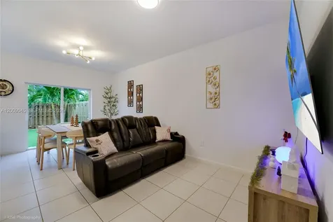 12453 NW 23rd Court Miami FL 33167