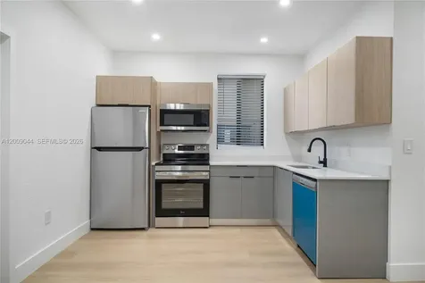 629 SW 10th Avenue Miami FL 33130