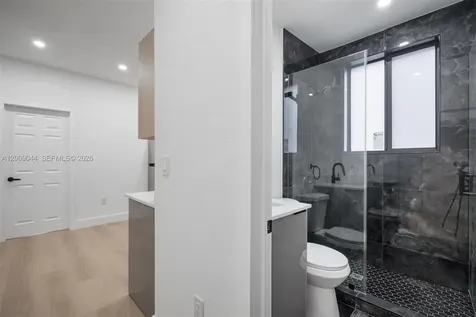 629 SW 10th Avenue Miami FL 33130