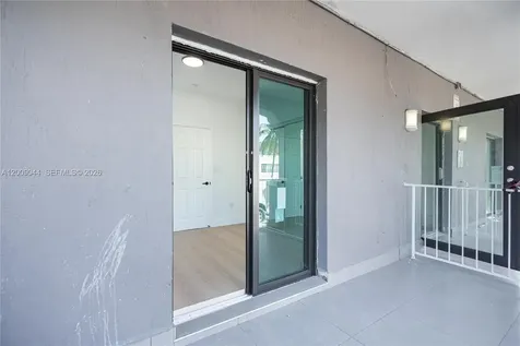 629 SW 10th Avenue Miami FL 33130