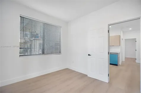 629 SW 10th Avenue Miami FL 33130