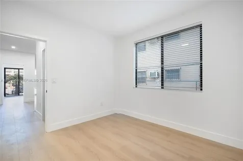 629 SW 10th Avenue Miami FL 33130