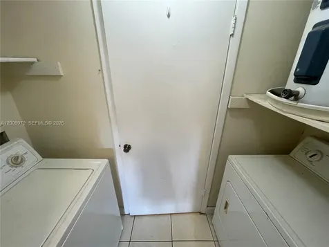 3957 NW 87th Avenue Sunrise FL 33351