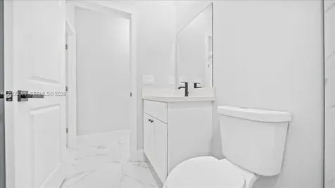 103 Diplomat Cape Coral FL 33909