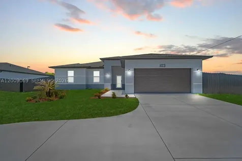 103 Diplomat Parkway E Cape Coral FL 33909