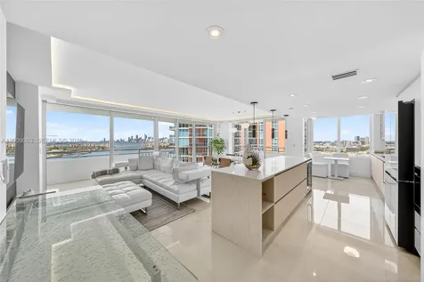400 S Pointe Drive Miami Beach FL 33139