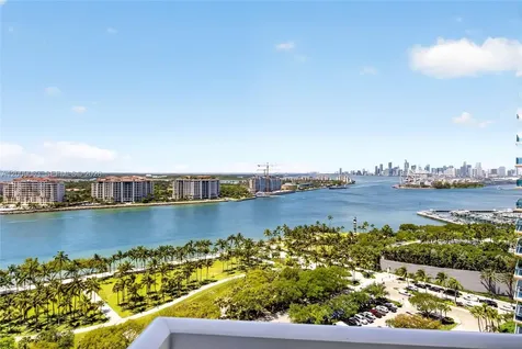 400 S Pointe Drive Miami Beach FL 33139