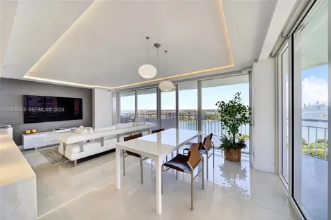 400 S Pointe Drive Miami Beach FL 33139